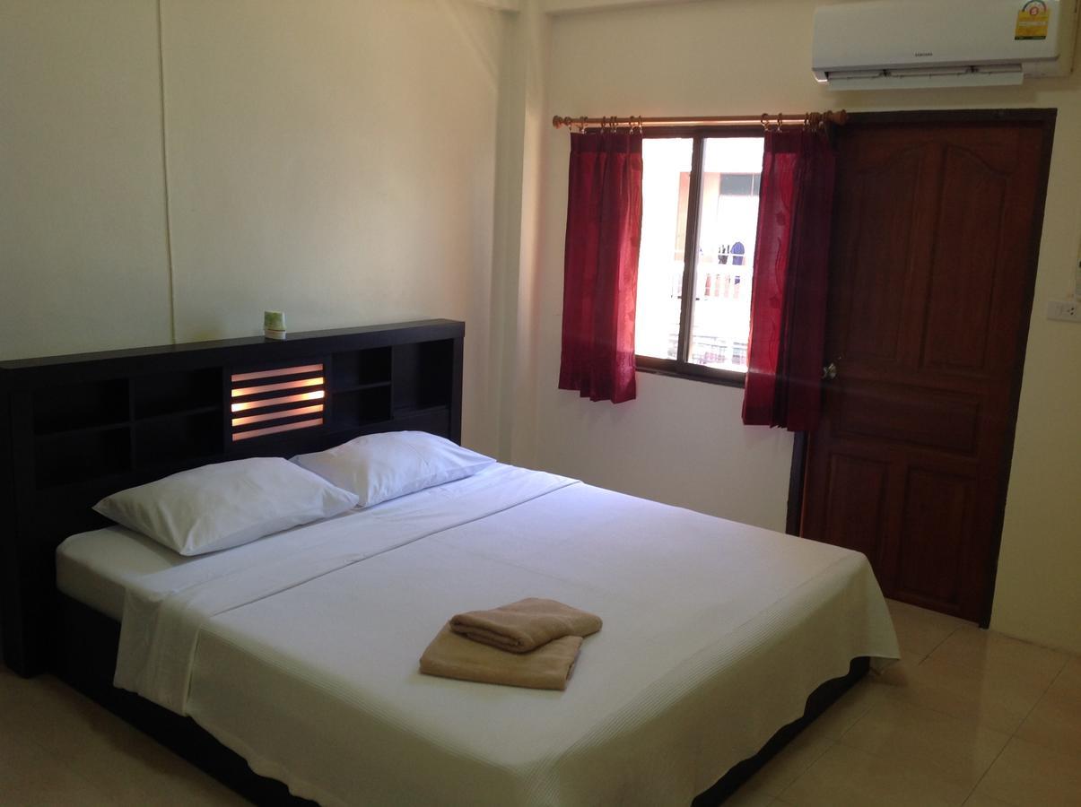 English Rose Guesthouse Pattaya Esterno foto